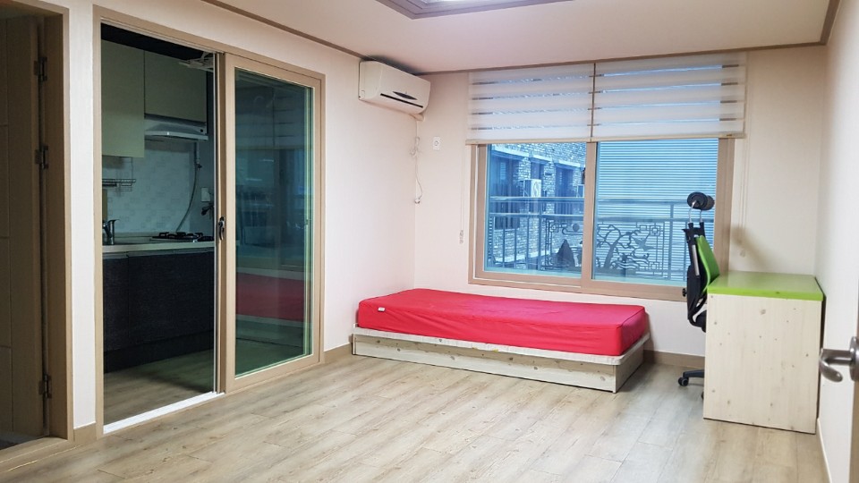 [주인직거래] 깨끗한 풀옵션 원룸 있습니다.(전북대 신정문 5분거리) 게시글 썸네일